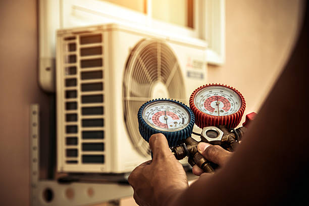 Professional Hvac technician working in Northvale, NJ